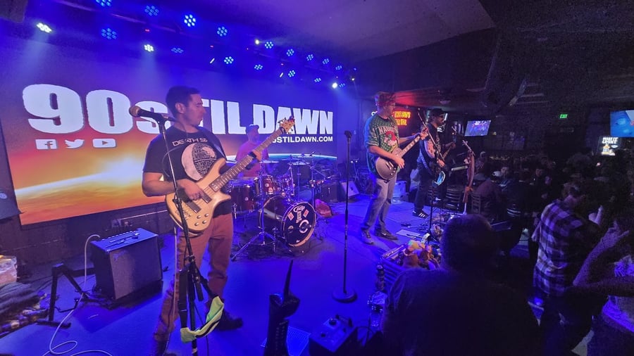 Tailgate Tavern & Grill