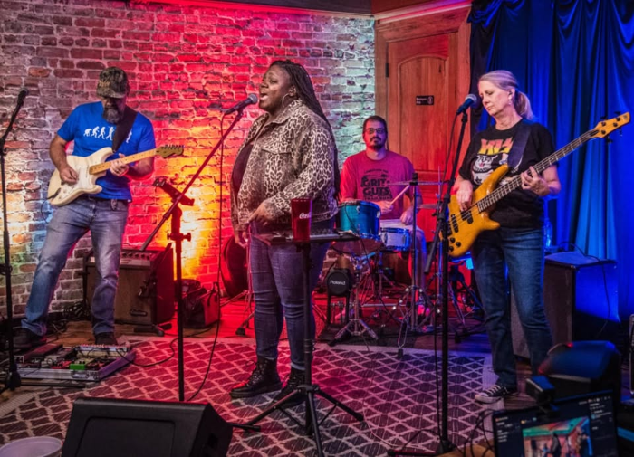 Onna Collins & the Night Shift Live @ Kings!