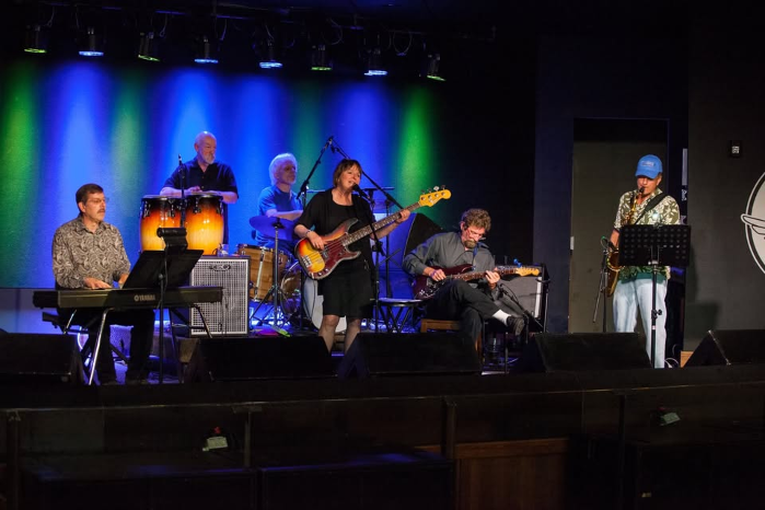 Live Music- Mary Place and Blue Moon