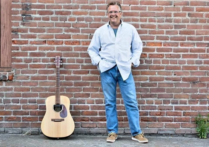 Saturday Music-Mark Holt