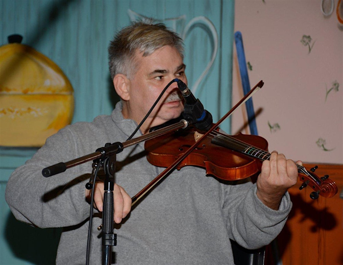 Fiddle Tunes with Joe Lavariere