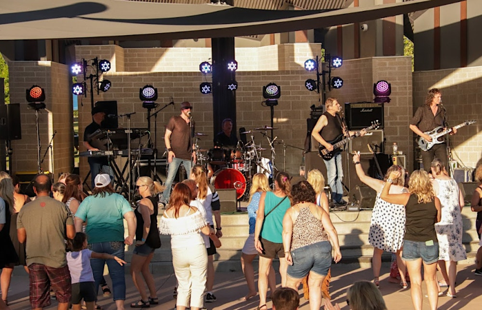 Live music in the park!