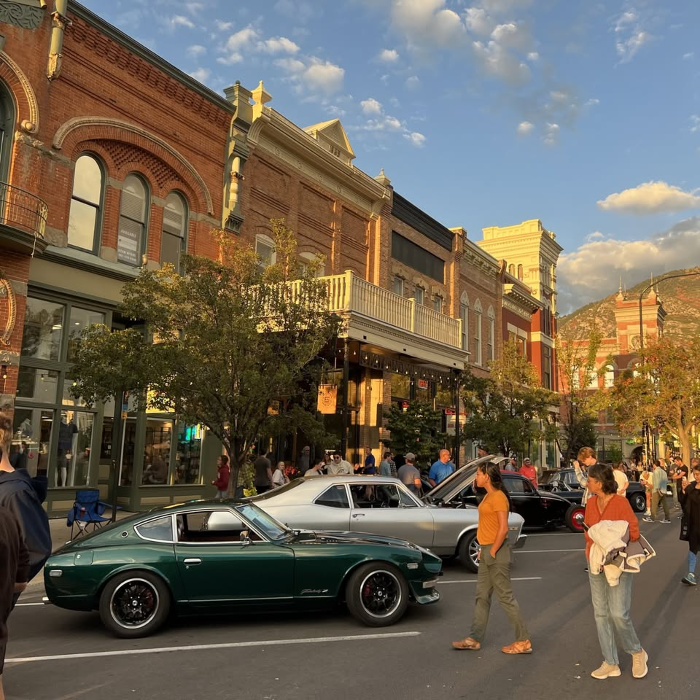 Classics on Center CAR SHOW