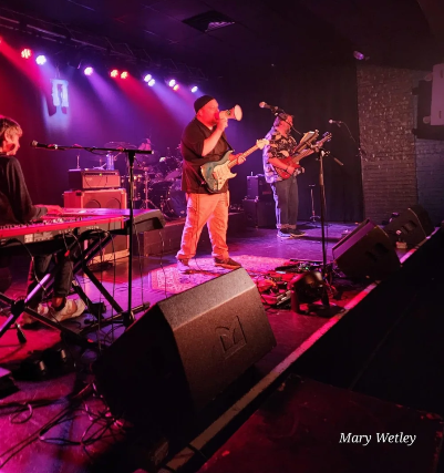 Mike & Friends "The January Circus Tour"