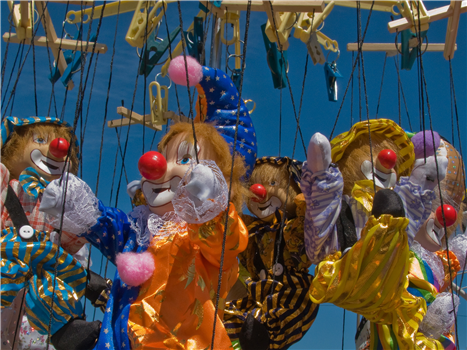 Family Storytelling & Songs w/ In the Heart of the Beast Theatre