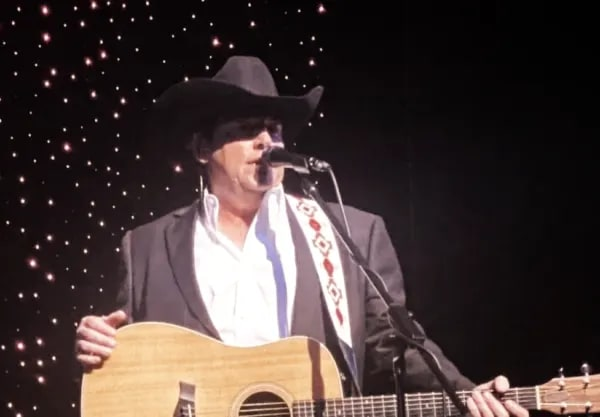 A Tribute to George Strait featuring Derek Spence with Southern County Line