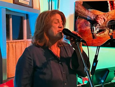 Friday Night Music at Cottonwood Restaurant