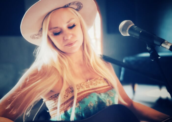 Sofia Talvik LIVE at Robin's Nest Concert Series