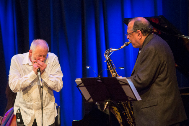 Corky Siegel's Chamber Blues feat. Ernie Watts