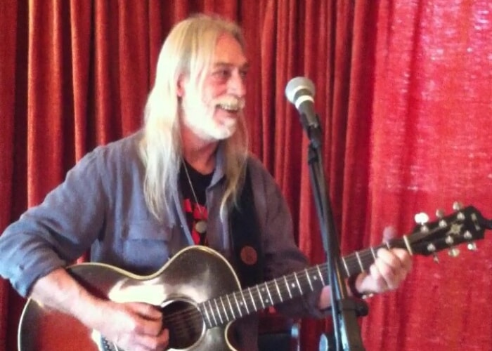 Open Mic Night Fridays at The Hydro Bar and Grill