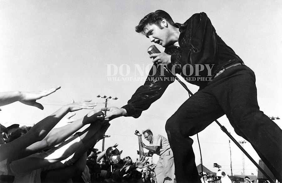 Elvis Presley (1935-1977)