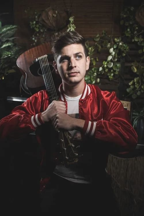 Friday Show! Clear Water Comedy Presents: Luke Null live at The Plus!