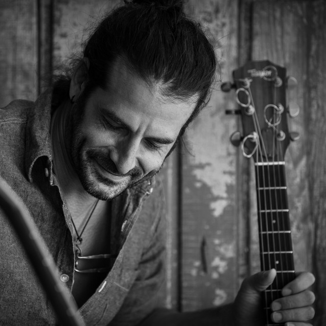 Adam Ezra Group Concert