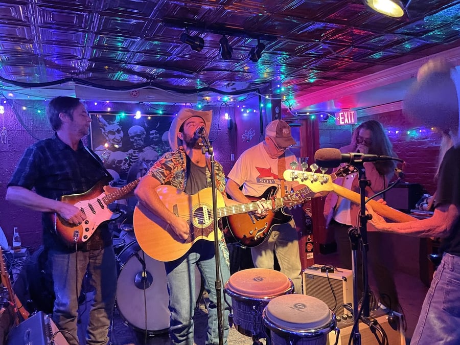 Voodoo Lounge Bar & Grill