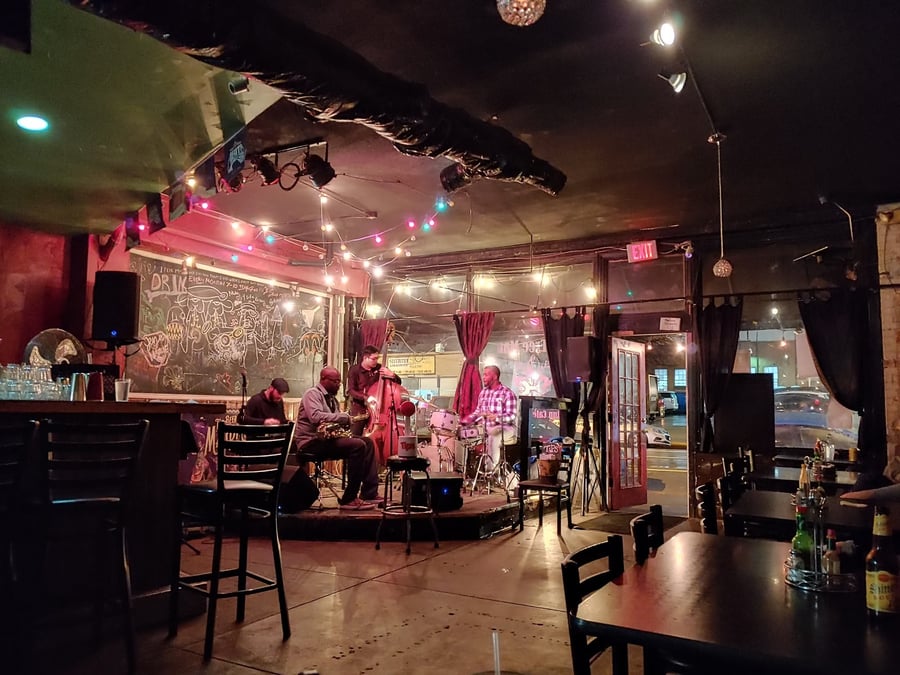 The Free Man Cajun Cafe & Lounge