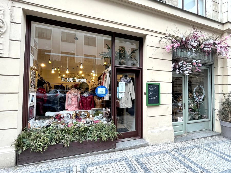 Dobročinný obchod Sue Ryder - Štěpánská