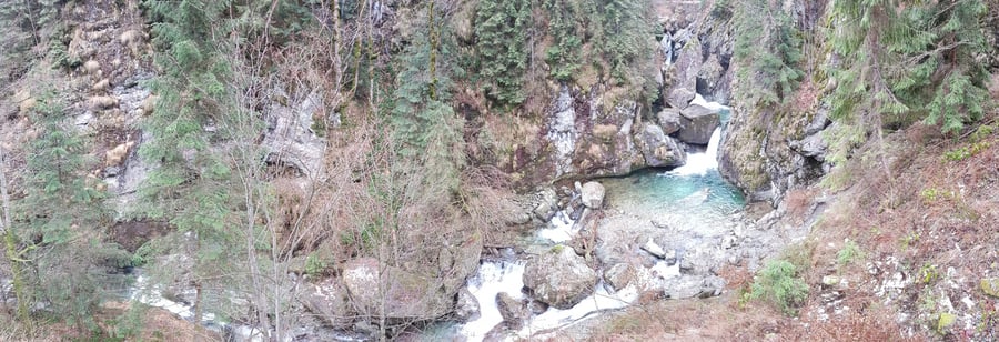 Cascada Iadolina