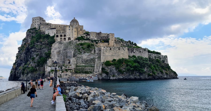 Aragonský hrad, Ischia