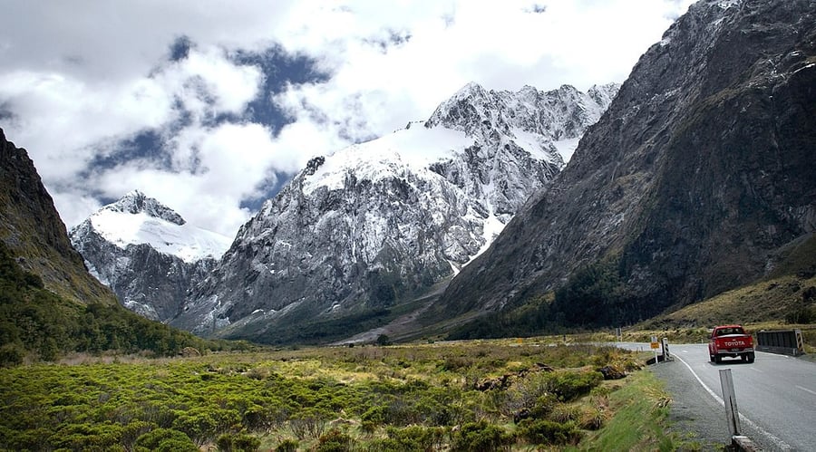 Te Wahipounamu – South West New Zealand