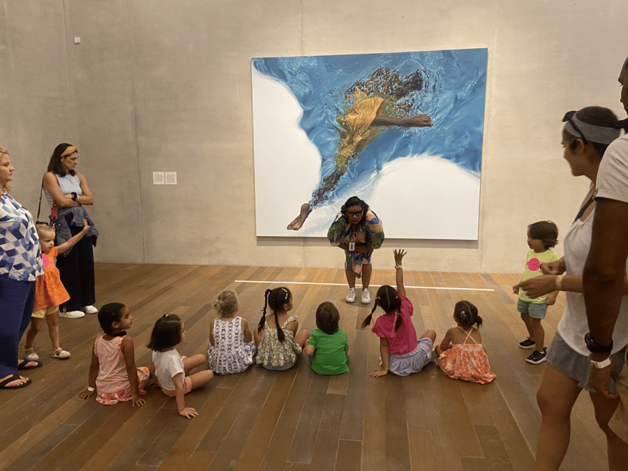 La hora de cuentos sobre arte de PAMM: corazones, espíritus y hogar