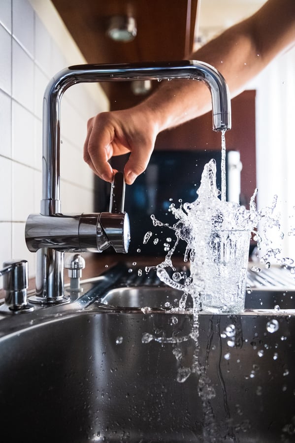 Bye, bye bottle - Trink Leitungswasser & vermeide Einwegplastik