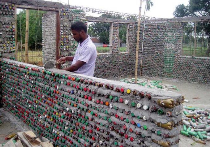 Eco bricks 