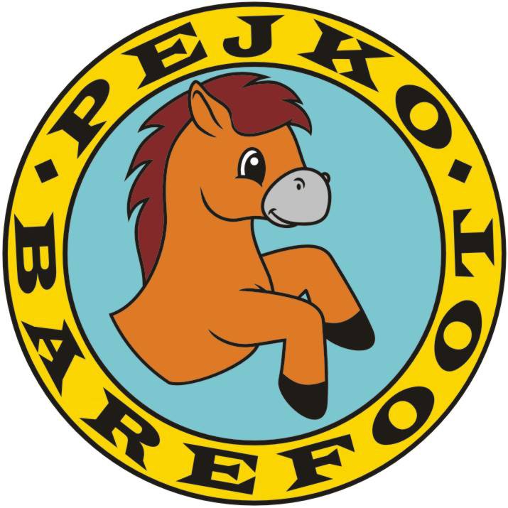 Pejko barefoot