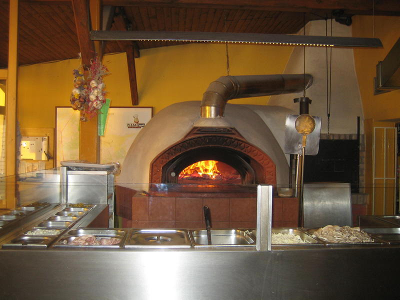Gril / Pizzerie Garáž