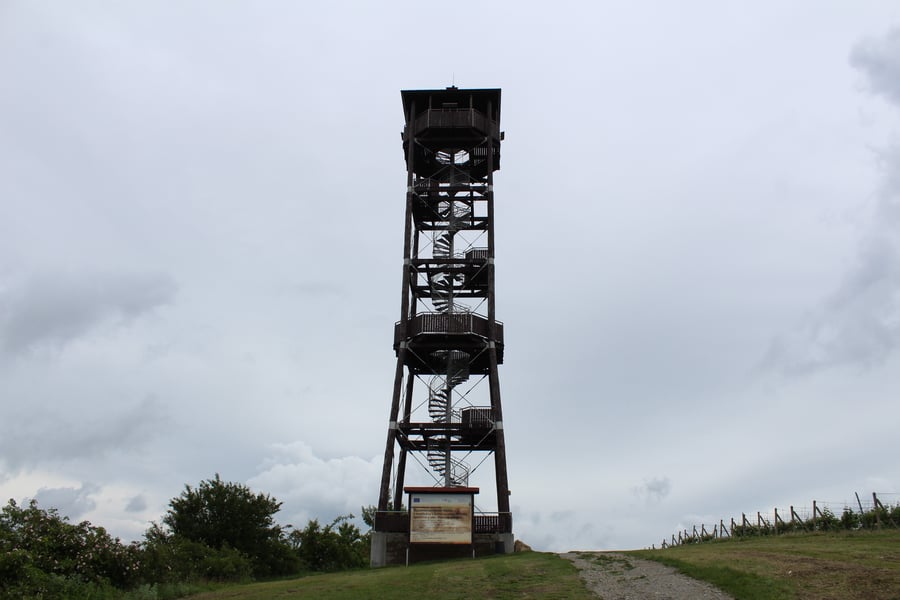 rozhledna Maják na Přítlucké hoře