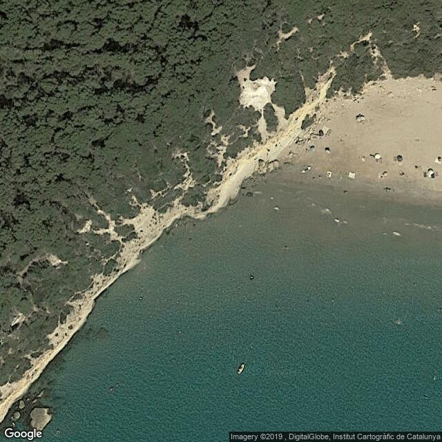 3km pláž u Tarragony