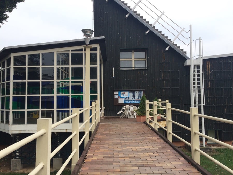 Plavecký areál AQUAcentrum