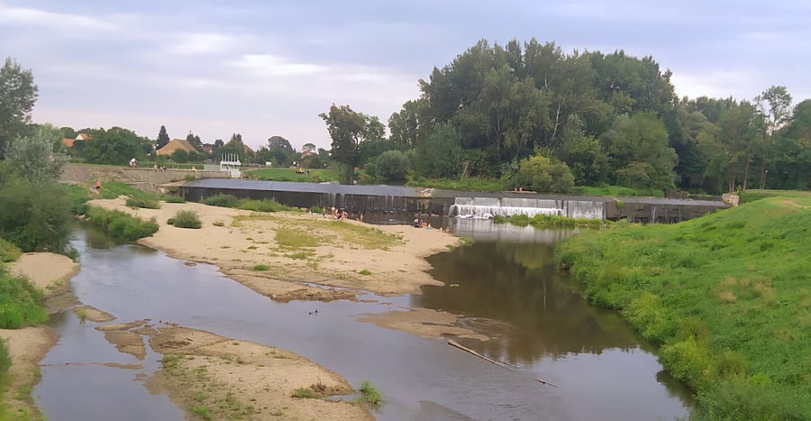 Splav Cvrčovice