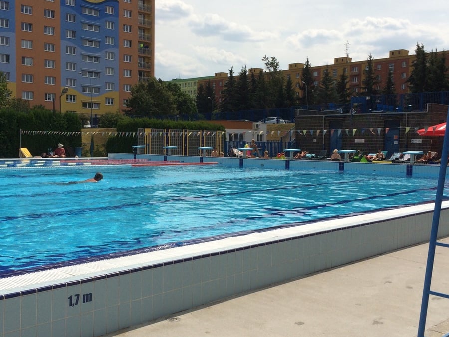 Bazén a koupaliště Slovany