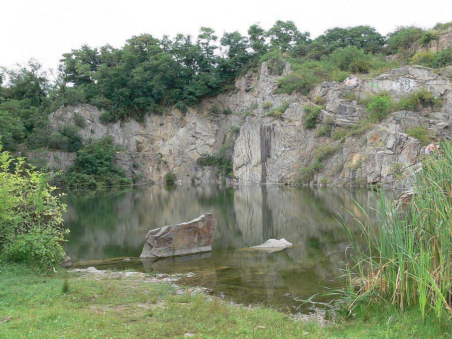 Lom Želeč