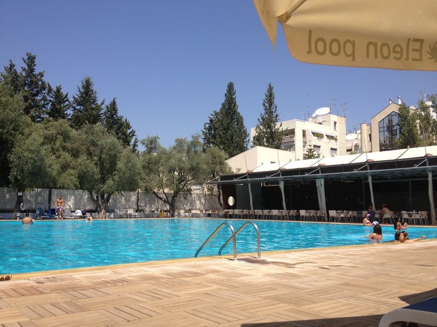 Eleon pool