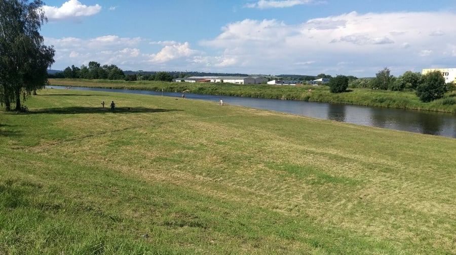 U mostu - sídliště Vltava