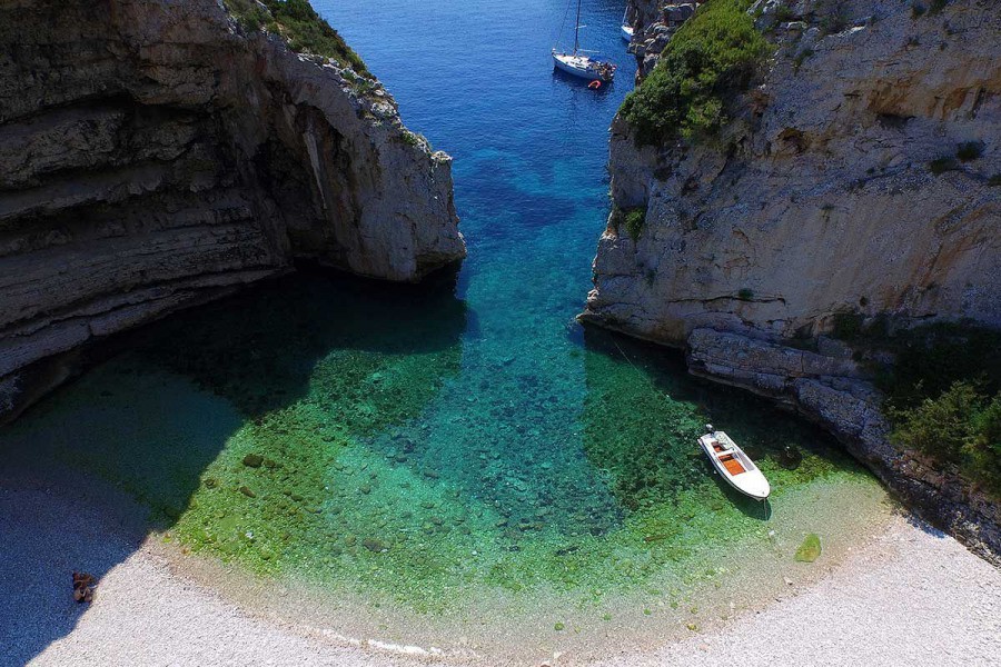 Stiniva beach