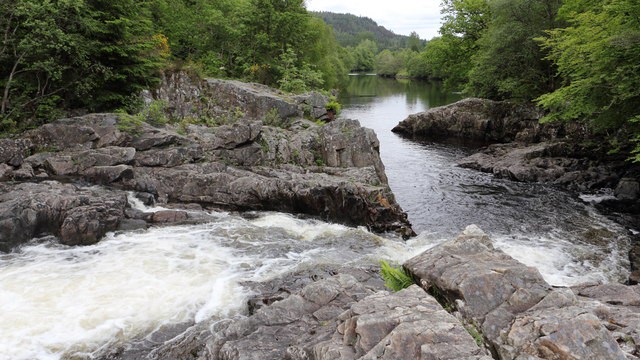 Linn of Tummel waterfall