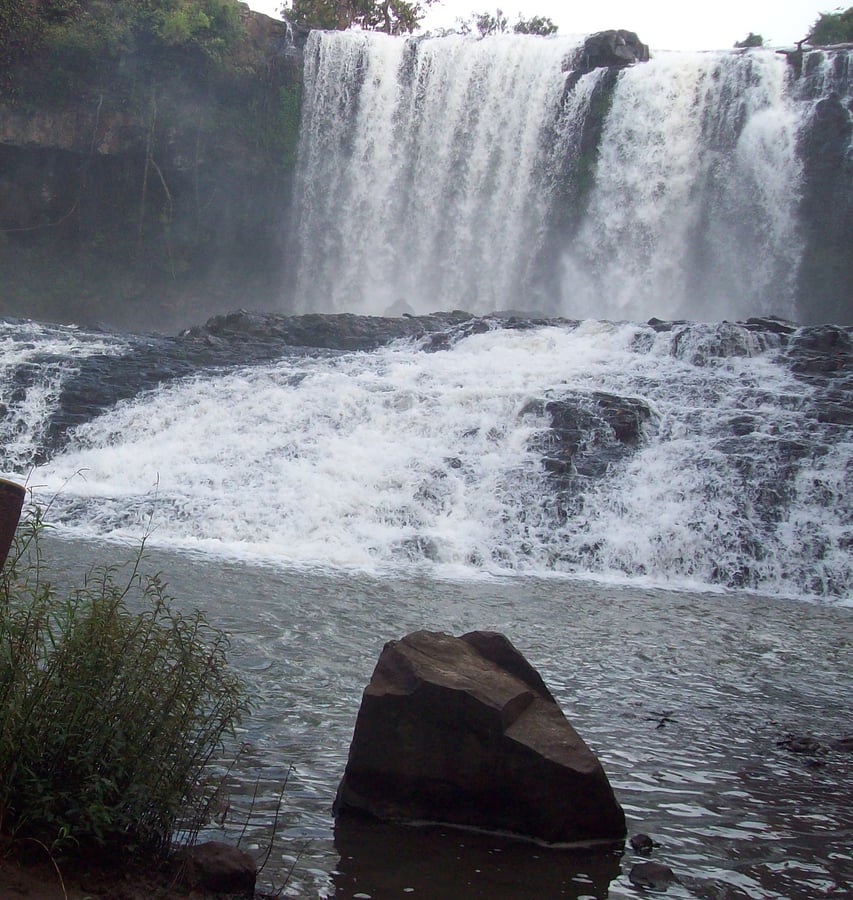 Bousra Waterfall