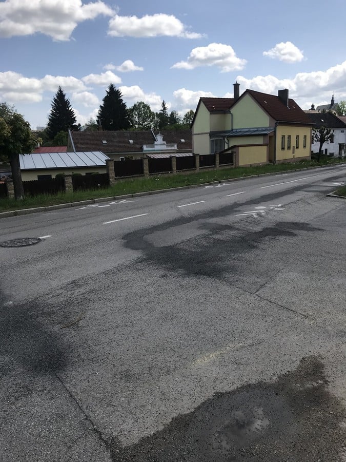 Kaminkovy asfalt