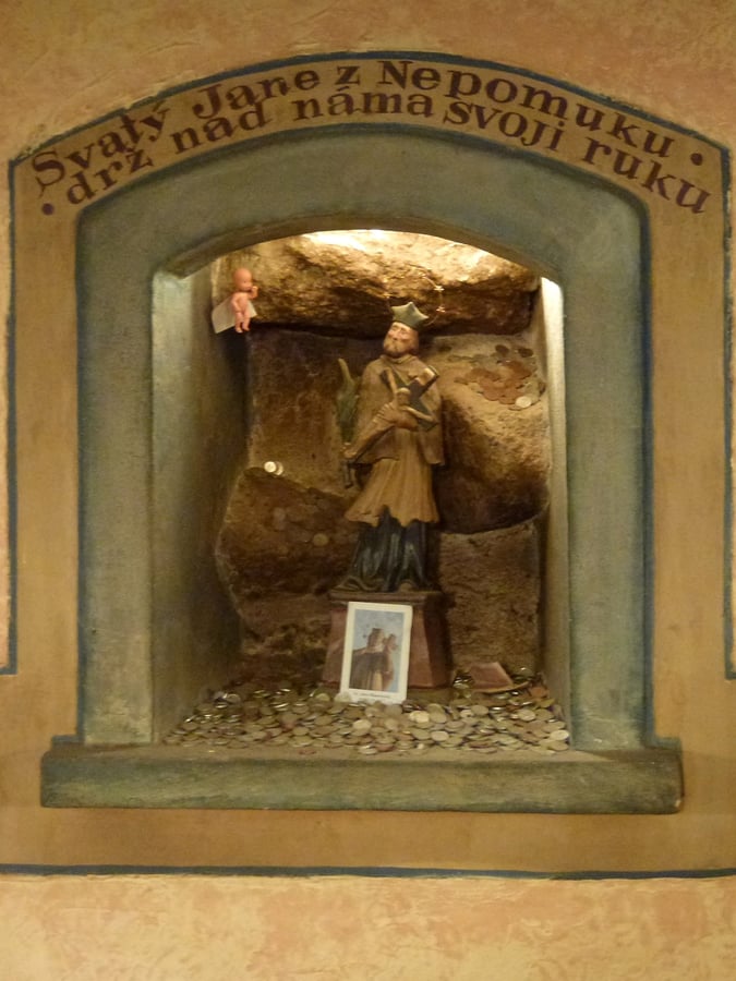Trhanov, Soška v Restaurace "U Svatého Jána", Trhanov 11, Kraj Plzeňský, okres Domažlice