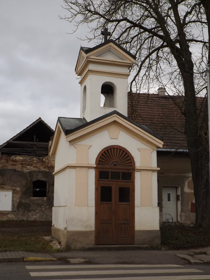 Drahelčice - kaple sv. Jana Nepomuckého