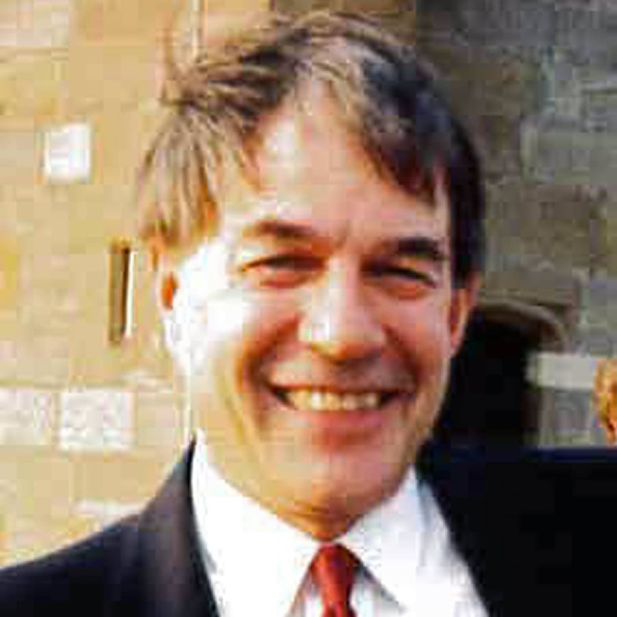 Dr Bjorn Henningsson