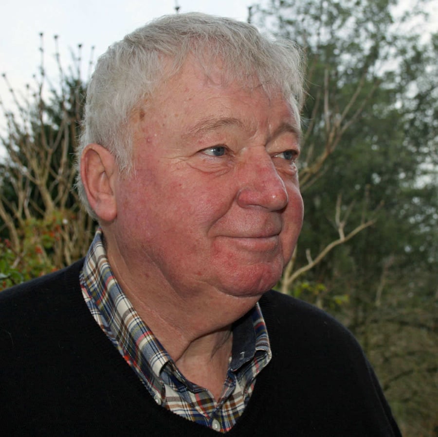 Dr Rod Eaton