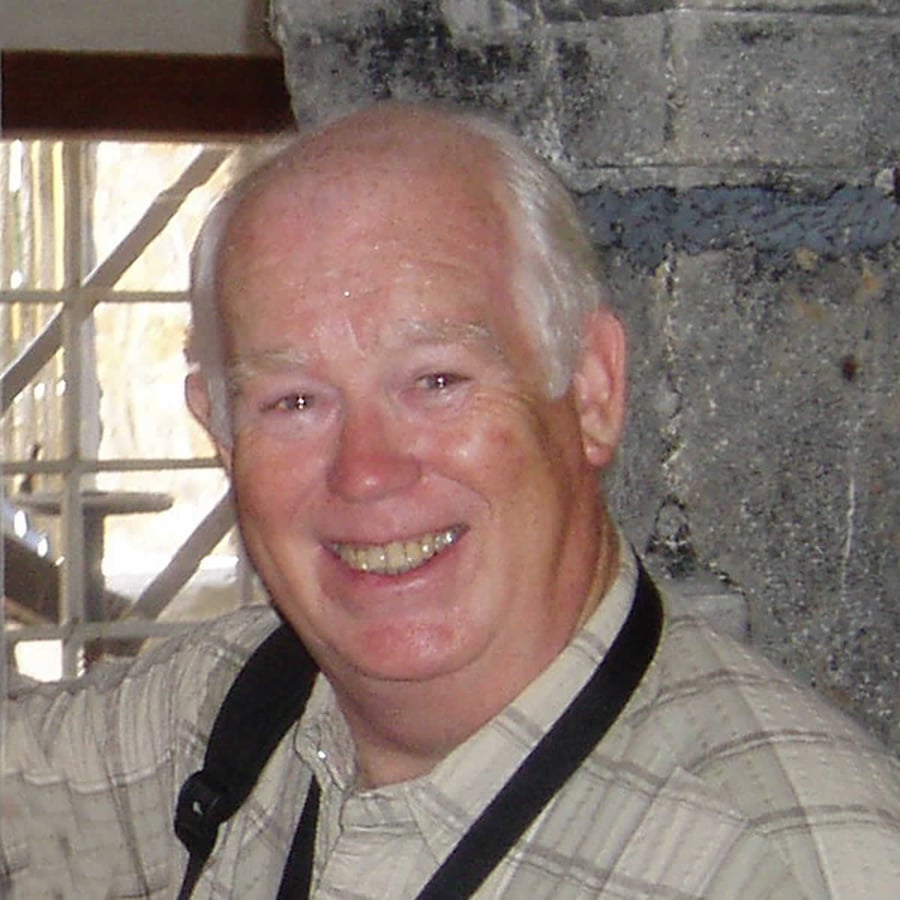 Dr Tony Bravery