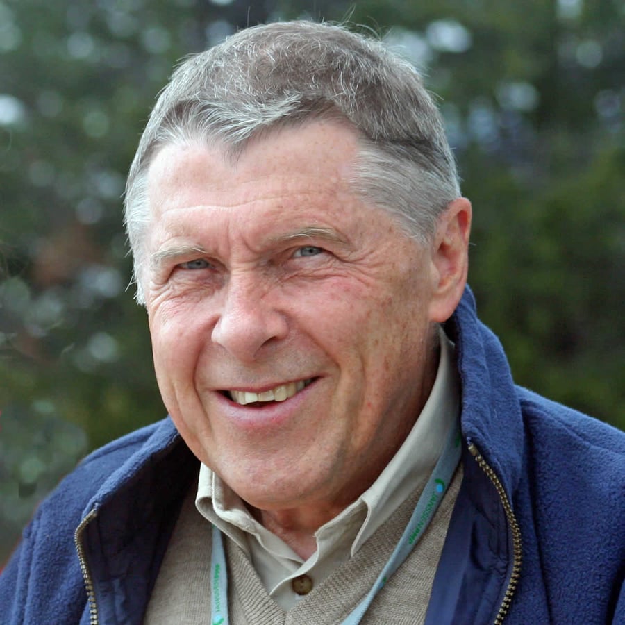 Dr Harry Greaves