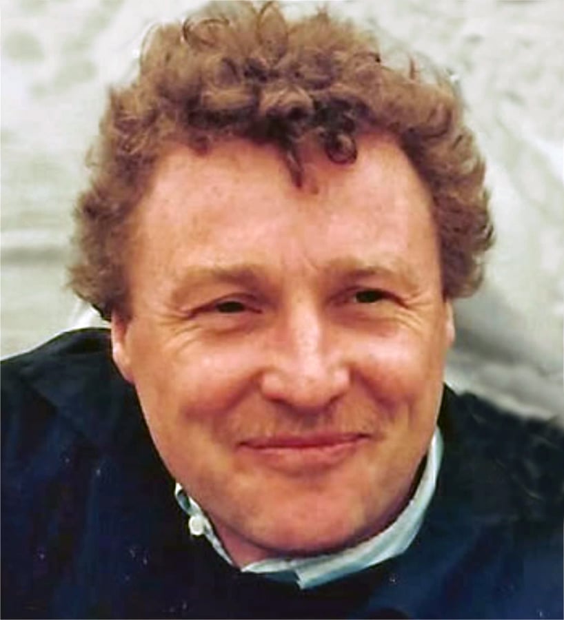 Dr Simon Cragg