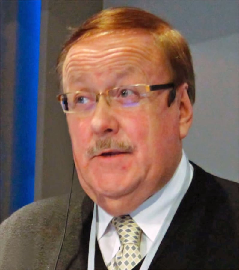 Dr Chris Coggins