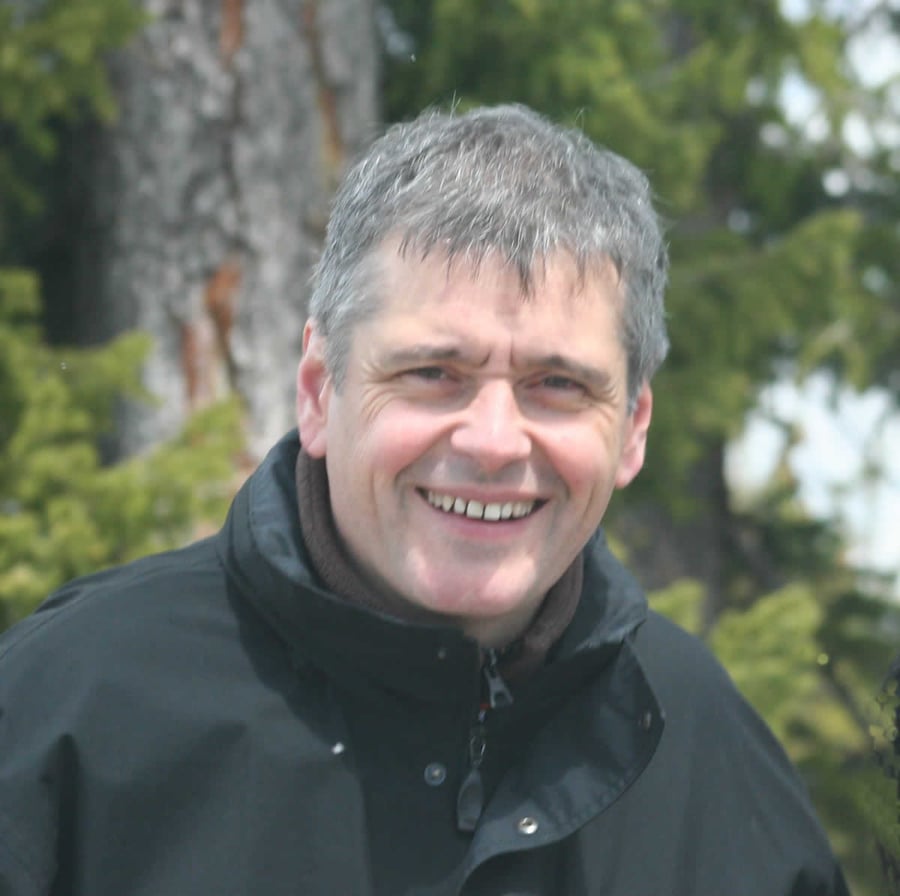 Dr Gerard Deroubaix
