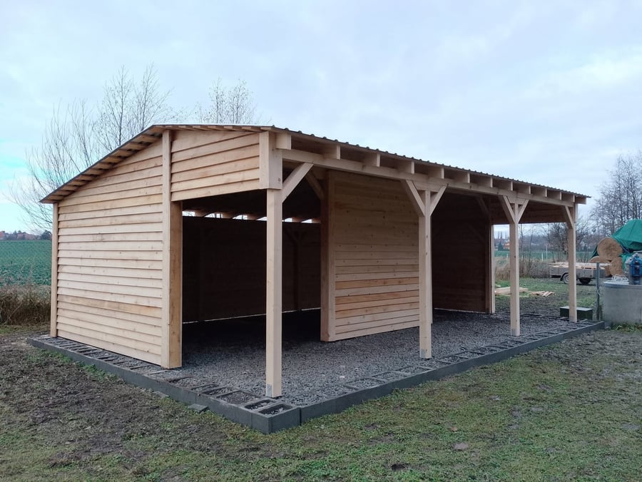 Přístřešek 9 x 4 m + 2 m dopředu